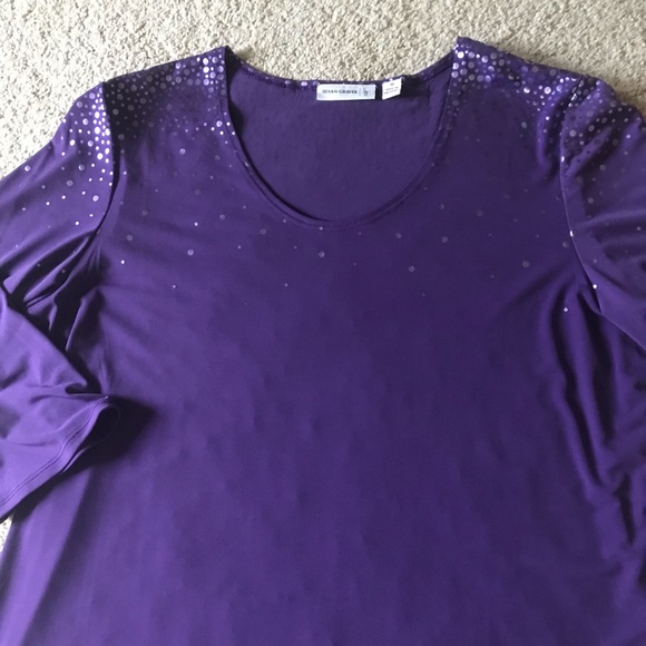 Susan Graver liquid knit scoop neck top with border sparkles - Picture 8 of 16